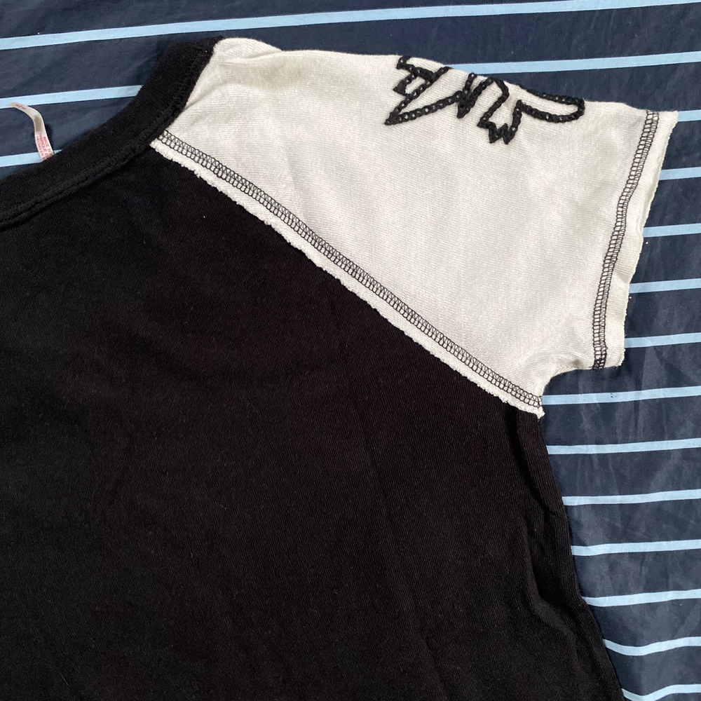 FREE PEOPLE | Embroidered Raglan Tee - Picture 11 of 12